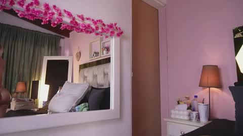 Isabella online show from May 22, 12:25 pm