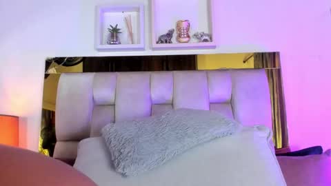 Isabella online show from October 18, 12:41 pm