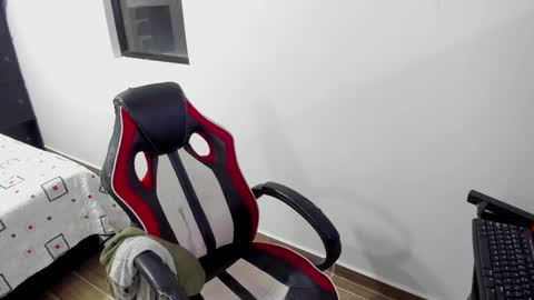 Emma online show from March 12, 1:30 am