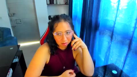 Snapshot of _emma_loyd_ chatting on March 4, 4:52 pm Emma online show from March 4, 4:52 pm
