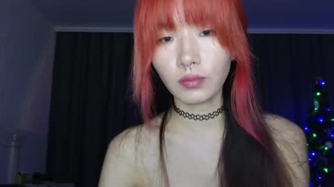 Snapshot of _eve____ chatting on December 5, 7:17 pm EveEva online show from December 5, 7:17 pm
