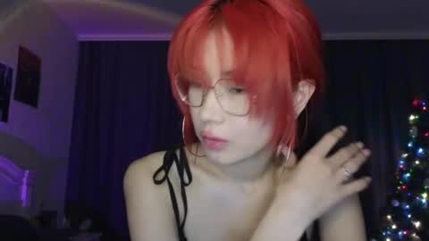 Snapshot of _eve____ chatting on December 22, 11:33 am EveEva online show from December 22, 11:33 am