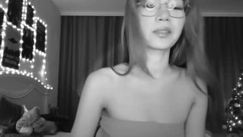 Snapshot of _eve____ chatting on January 5, 1:13 am EveEva online show from January 5, 1:13 am