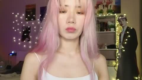 EveEva online show from March 28, 2:11 am