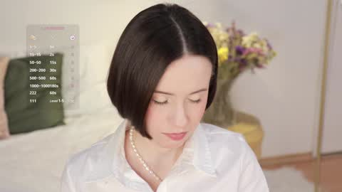 Snapshot of _female_essence_ chatting on December 20, 8:55 pm Essie online show from December 20, 8:55 pm