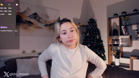 Rina online show from December 28, 7:33 pm
