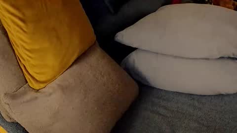 Snapshot of _goldilocks__ chatting on October 30, 6:53 pm _goldilocks__ online show from October 30, 6:53 pm