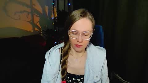 Snapshot of _goldilocks__ chatting on September 28, 5:29 pm _goldilocks__ online show from September 28, 5:29 pm