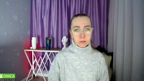 _greybunny_ online show from January 18, 10:28 am