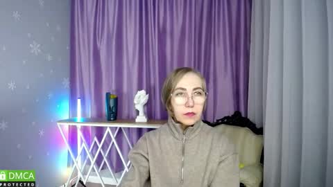 _greybunny_ online show from November 7, 11:16 am