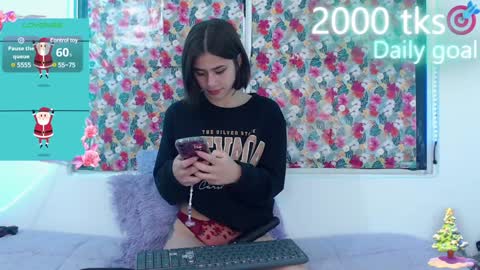 Gwen online show from December 11, 4:07 am