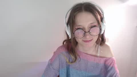 Hannaolotl online show from May 22, 8:23 am