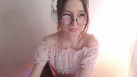 Hannaolotl online show from May 6, 11:36 am