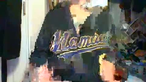 _hitgirly_ online show from May 17, 9:03 pm
