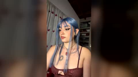 Jenn  online show from December 3, 4:15 am