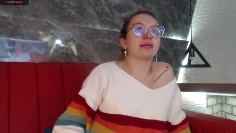 Snapshot of _isaabellaa chatting on December 5, 11:49 am Isa online show from December 5, 11:49 am