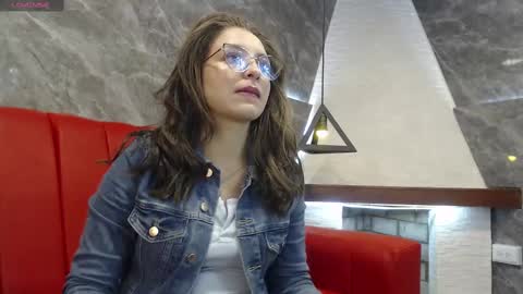Snapshot of _isaabellaa chatting on March 3, 11:14 am Isa online show from March 3, 11:14 am