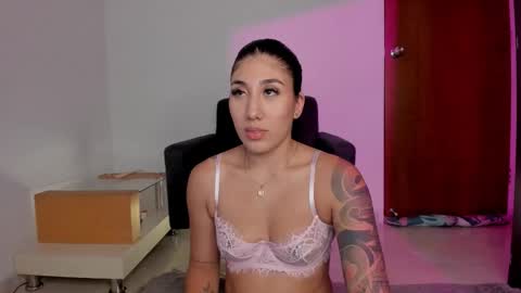 Isabella online show from March 20, 5:45 am