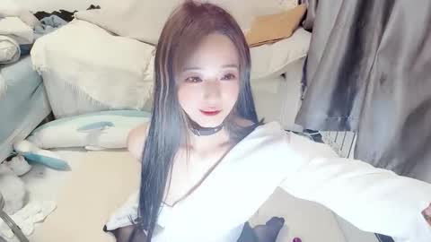 Snapshot of _iuiu_ chatting on December 13, 4:49 pm UU online show from December 13, 4:49 pm