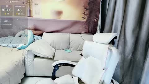 Snapshot of _iuiu_ chatting on September 9, 11:32 am UU online show from September 9, 11:32 am