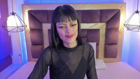  ...  online show from December 5, 8:33 pm