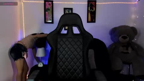 _kairy_ online show from March 29, 4:44 am