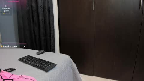 Snapshot of _karla_brunette_ chatting on February 24, 7:52 pm Amanda online show from February 24, 7:52 pm