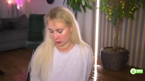 Kate online show from May 20, 4:26 pm