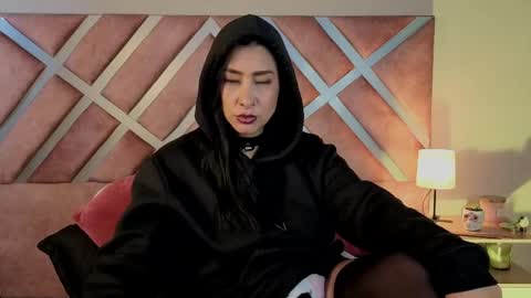 kelly online show from May 14, 5:19 pm