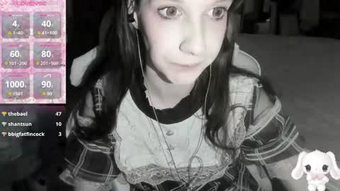  kuro  online show from April 7, 8:05 am