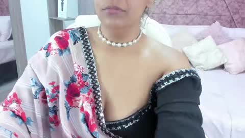 NAILHA SAJANI  online show from February 26, 11:43 am