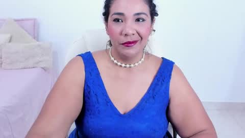 NAILHA SAJANI  online show from September 27, 7:43 pm