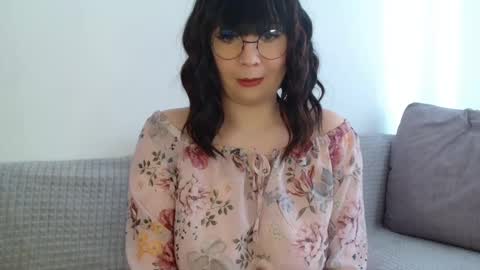Snapshot of _lalilu_ chatting on February 16, 10:21 am _lalilu_ online show from February 16, 10:21 am