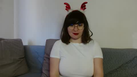 Snapshot of _lalilu_ chatting on December 30, 10:32 am _lalilu_ online show from December 30, 10:32 am
