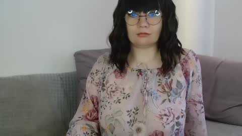 Snapshot of _lalilu_ chatting on February 25, 6:25 am _lalilu_ online show from February 25, 6:25 am