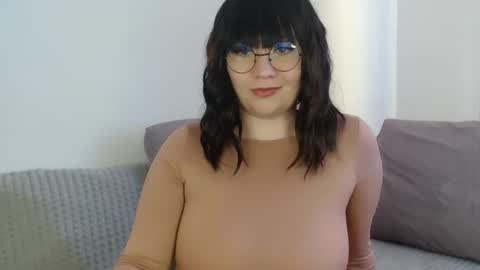 Snapshot of _lalilu_ chatting on February 26, 10:49 am _lalilu_ online show from February 26, 10:49 am
