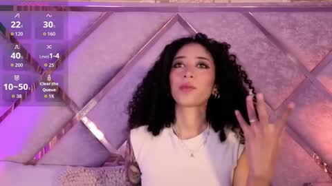 Lanna  online show from December 3, 11:12 am