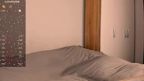 Snapshot of _latisha_ chatting on February 22, 7:21 pm Latisha online show from February 22, 7:21 pm