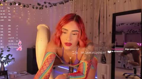 Snapshot of _lauraspencer_ chatting on September 17, 6:33 am Laura online show from September 17, 6:33 am