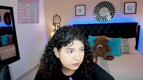 Liily online show from May 5, 3:20 am