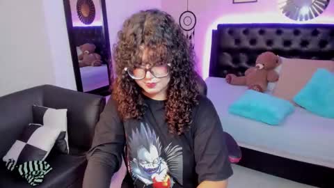 Liily online show from February 19, 4:56 am