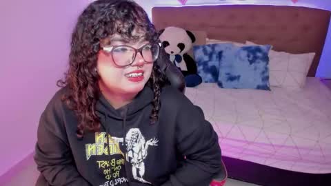 Liily online show from November 26, 6:53 pm