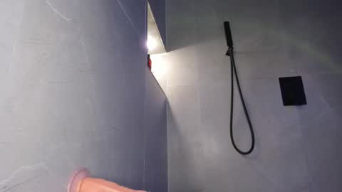 Anna online show from October 29, 5:15 pm