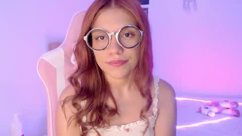 Snapshot of _lloou_ chatting on March 5, 4:57 pm Sofia 3 online show from March 5, 4:57 pm