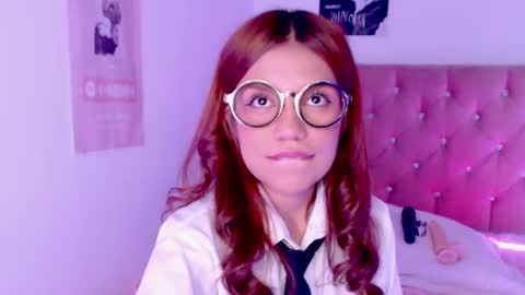 Snapshot of _lloou_ chatting on February 13, 6:27 pm Sofia 3 online show from February 13, 6:27 pm