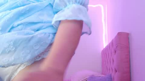 Sofia 3 online show from May 6, 9:08 pm
