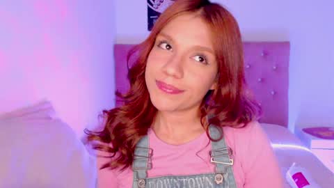 Snapshot of _lloou_ chatting on January 24, 3:32 am Sofia 3 online show from January 24, 3:32 am