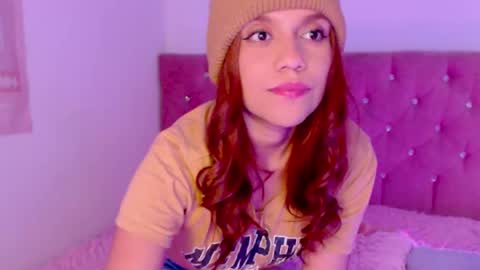 Snapshot of _lloou_ chatting on February 17, 11:43 pm Sofia 3 online show from February 17, 11:43 pm