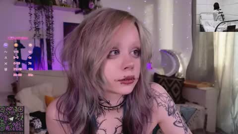 Lolly online show from February 25, 12:48 pm