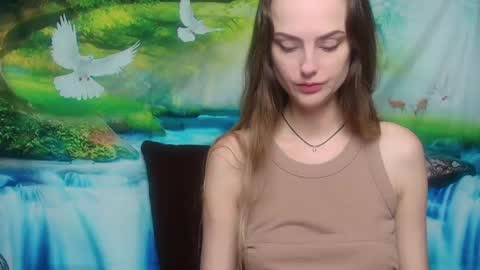 Snapshot of _lullaby_ chatting on February 15, 5:39 pm Lullaby online show from February 15, 5:39 pm